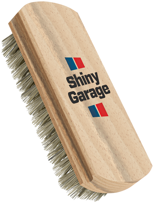 Shiny Garage Leather Brush